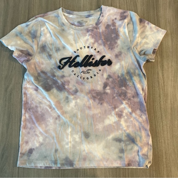 Hollister Tops - Tie-dye Hollister top. Size medium. Like brand new/barely worn.